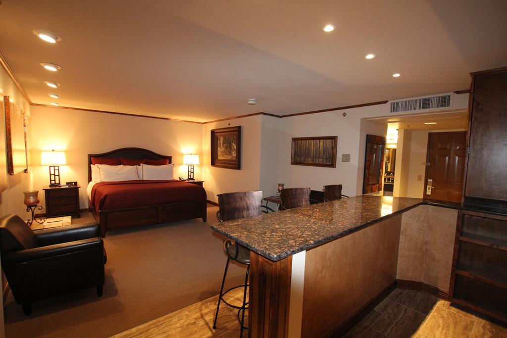 Grand Z Hotel Casino By Red Lion Hotels (Adults Only) Central City Eksteriør billede